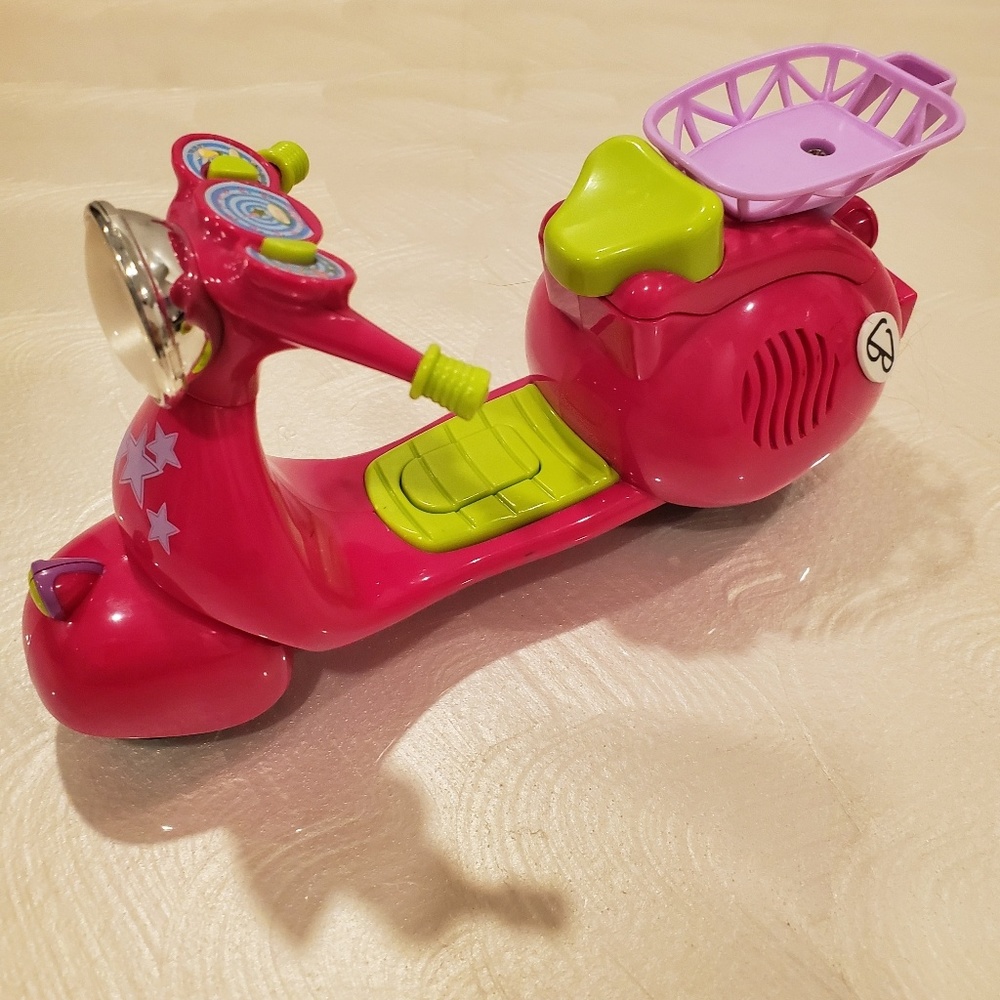 Diva Starz Doll Sound Moped Bike Scooter